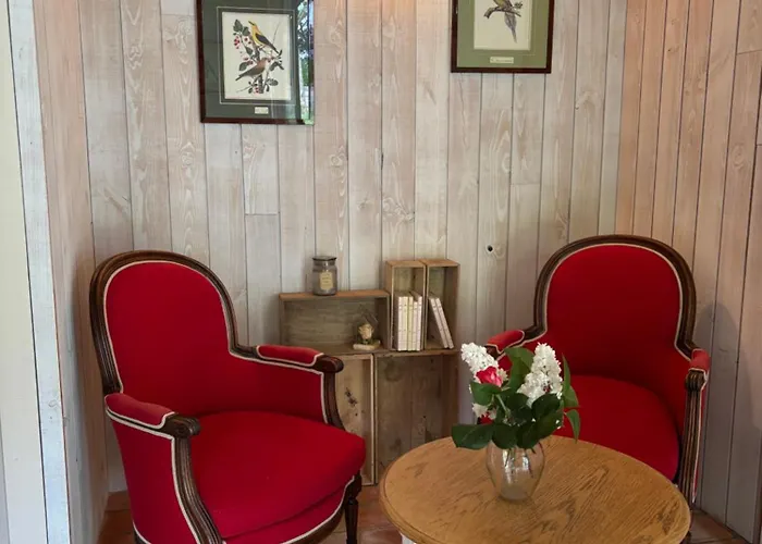 La Reboursiere לינה וארוחת בוקר